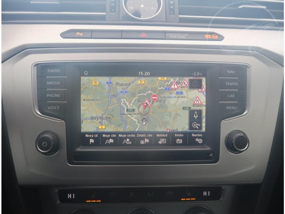 2016 Volkswagen PASSAT - 15
