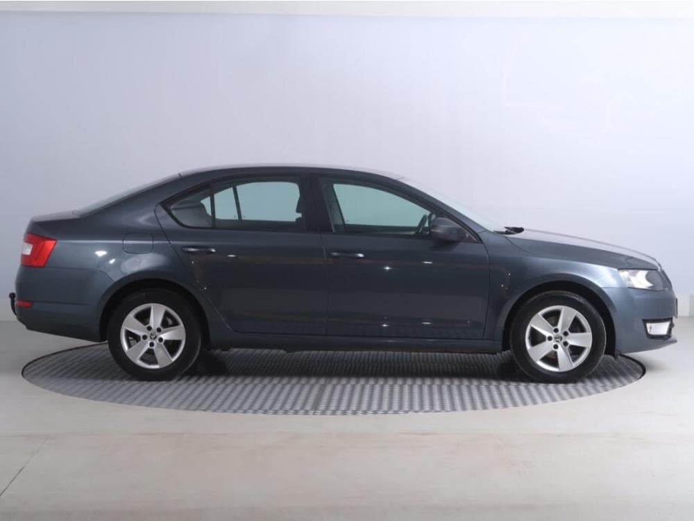 2017 Škoda OCTAVIA - 11