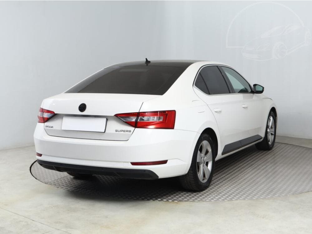 2018 Škoda SUPERB - 9