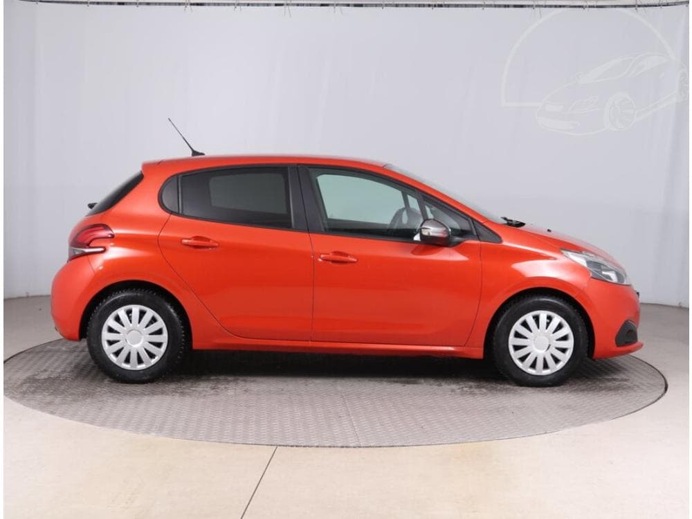 2019 Peugeot 208 - 5