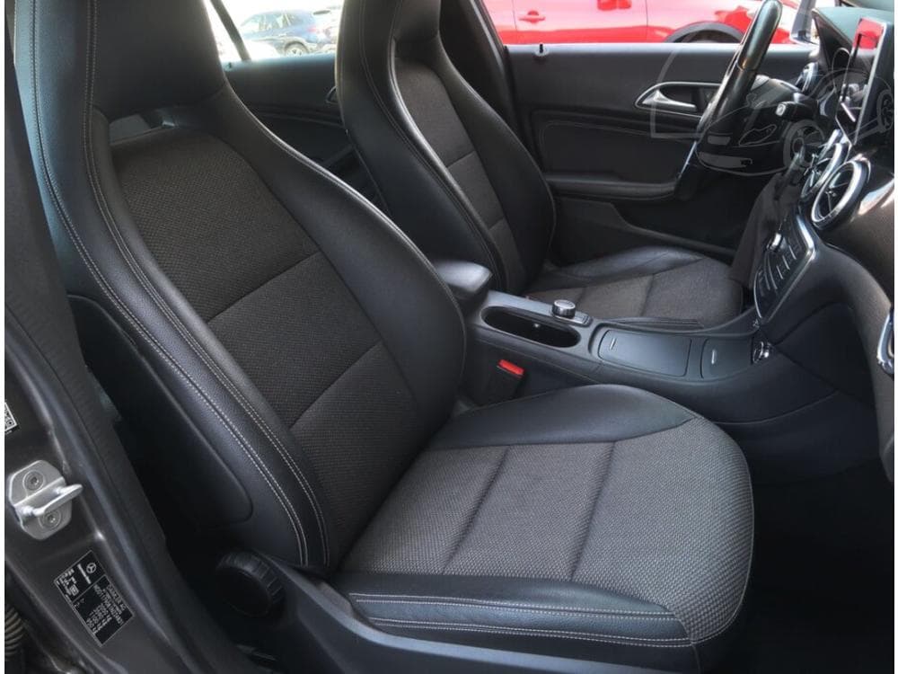 2015 Mercedes-Benz Cla - 9