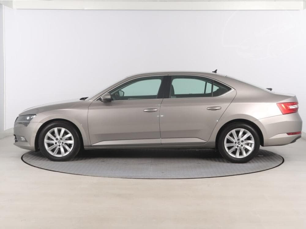 2015 Škoda SUPERB - 3