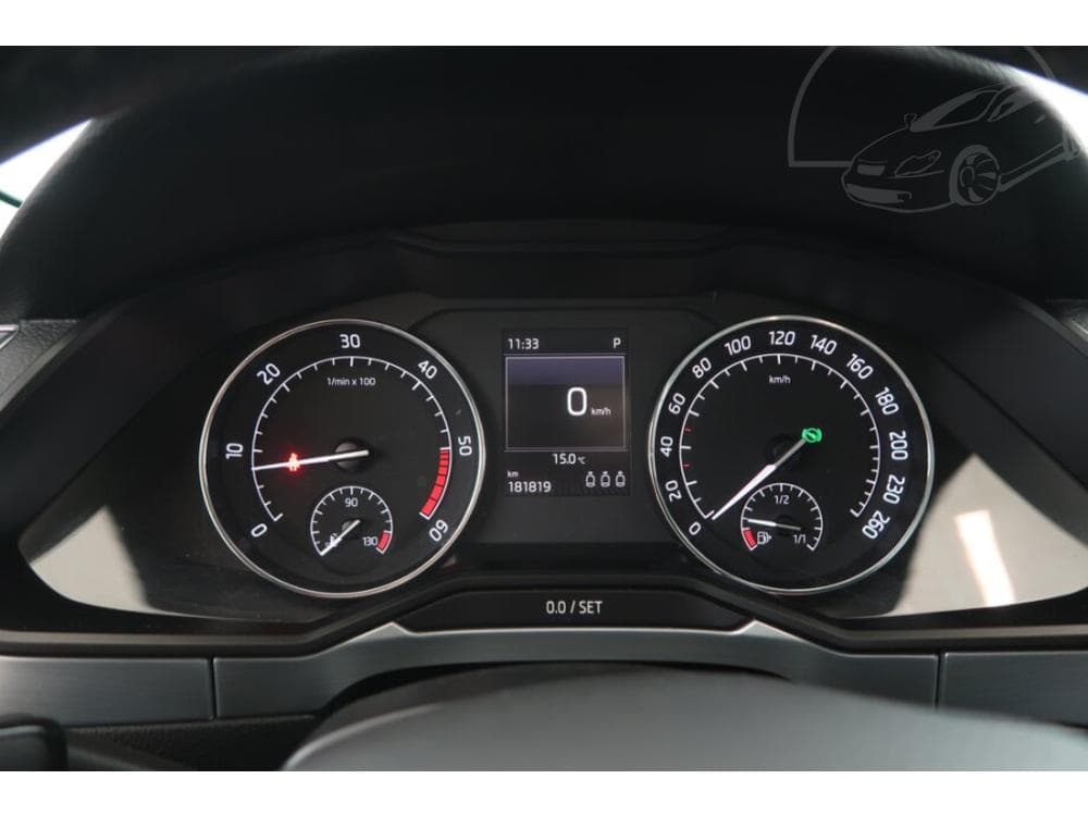2015 Škoda SUPERB - 11