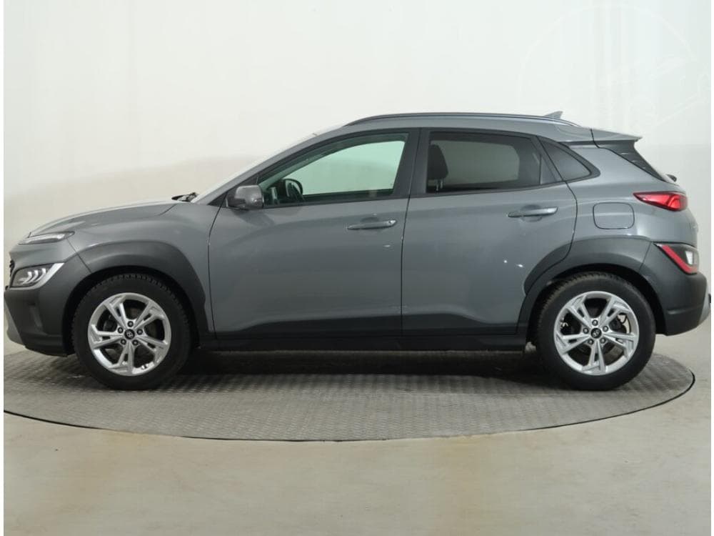 2022 Hyundai Kona - 3