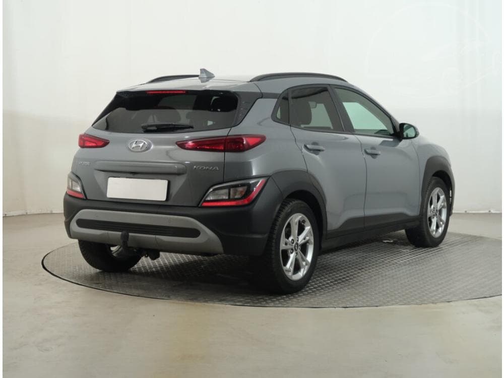 2022 Hyundai Kona - 5