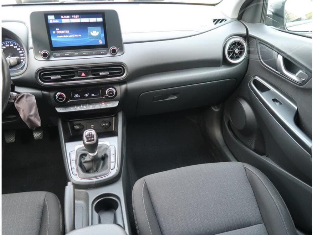 2022 Hyundai Kona - 8