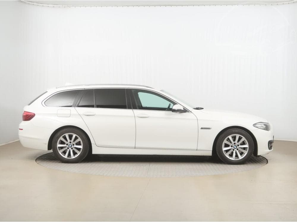 2015 BMW 5-SERIES - 6