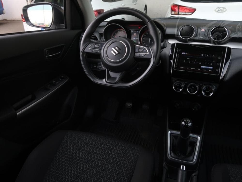 2022 Suzuki Swift - 7