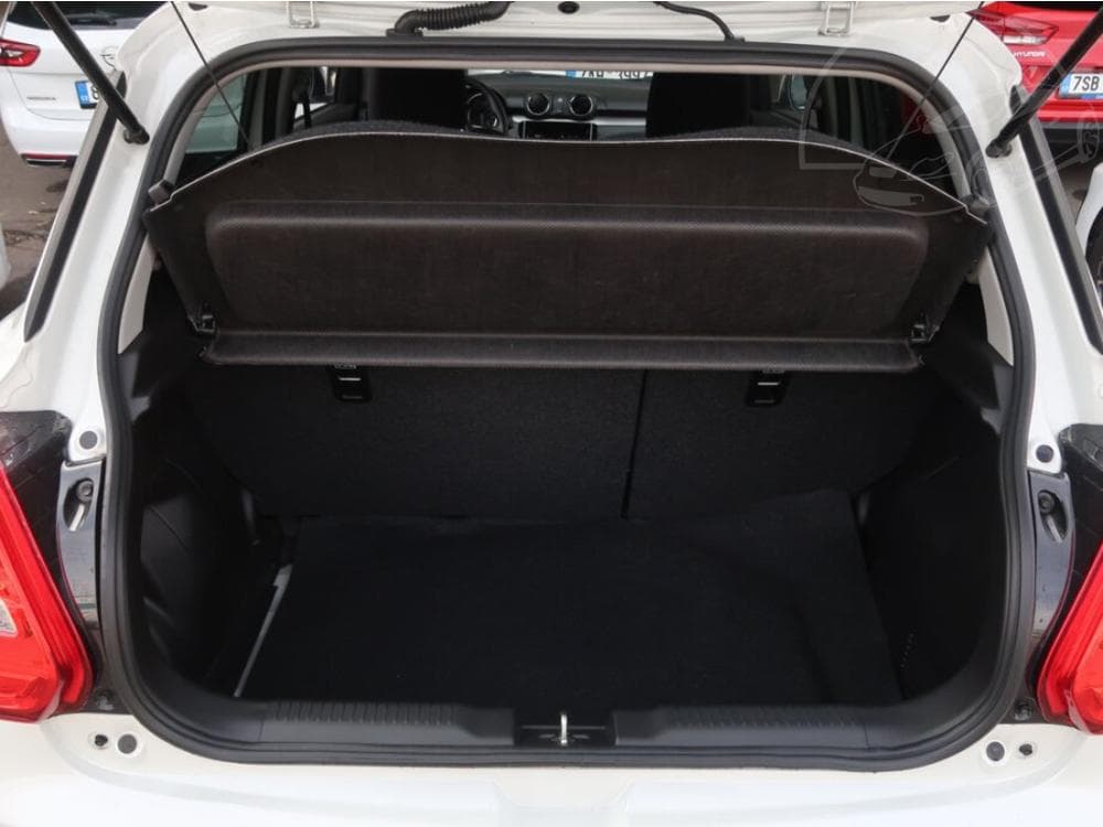 2022 Suzuki Swift - 14