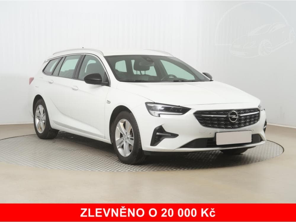 2021 Opel INSIGNIA