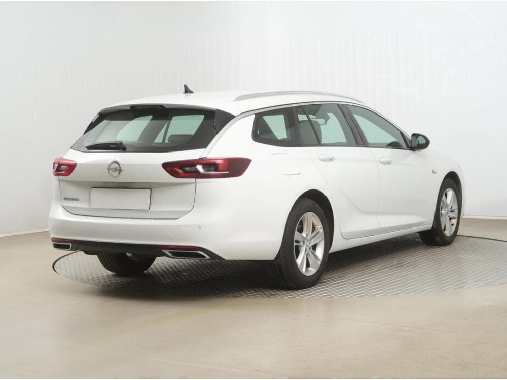 2021 Opel INSIGNIA - 13