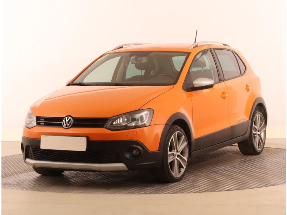 2011 Volkswagen Polo - 2