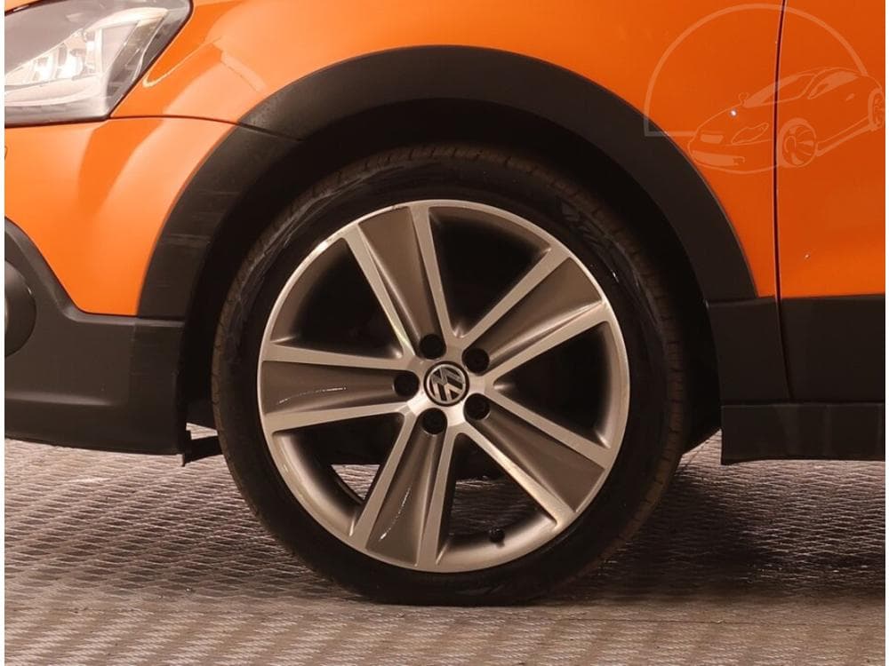 2011 Volkswagen Polo - 15