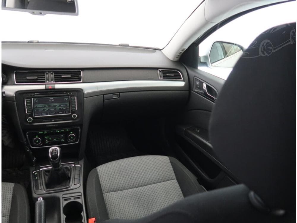 2008 Škoda SUPERB - 8