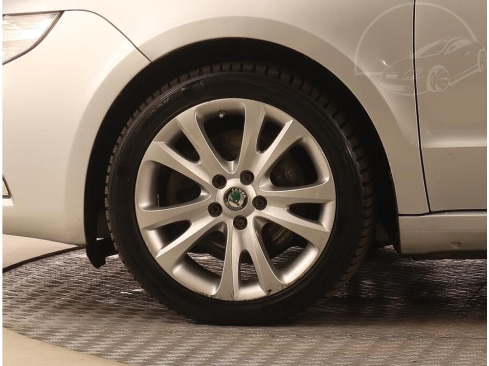 2008 Škoda SUPERB - 15