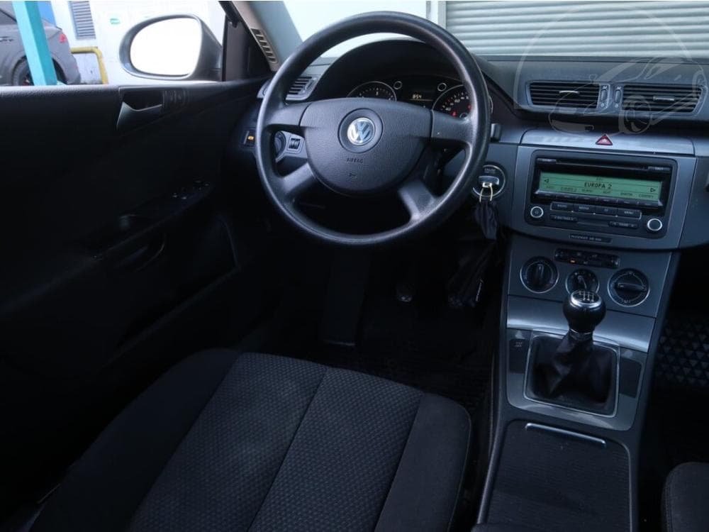 2009 Volkswagen PASSAT - 7