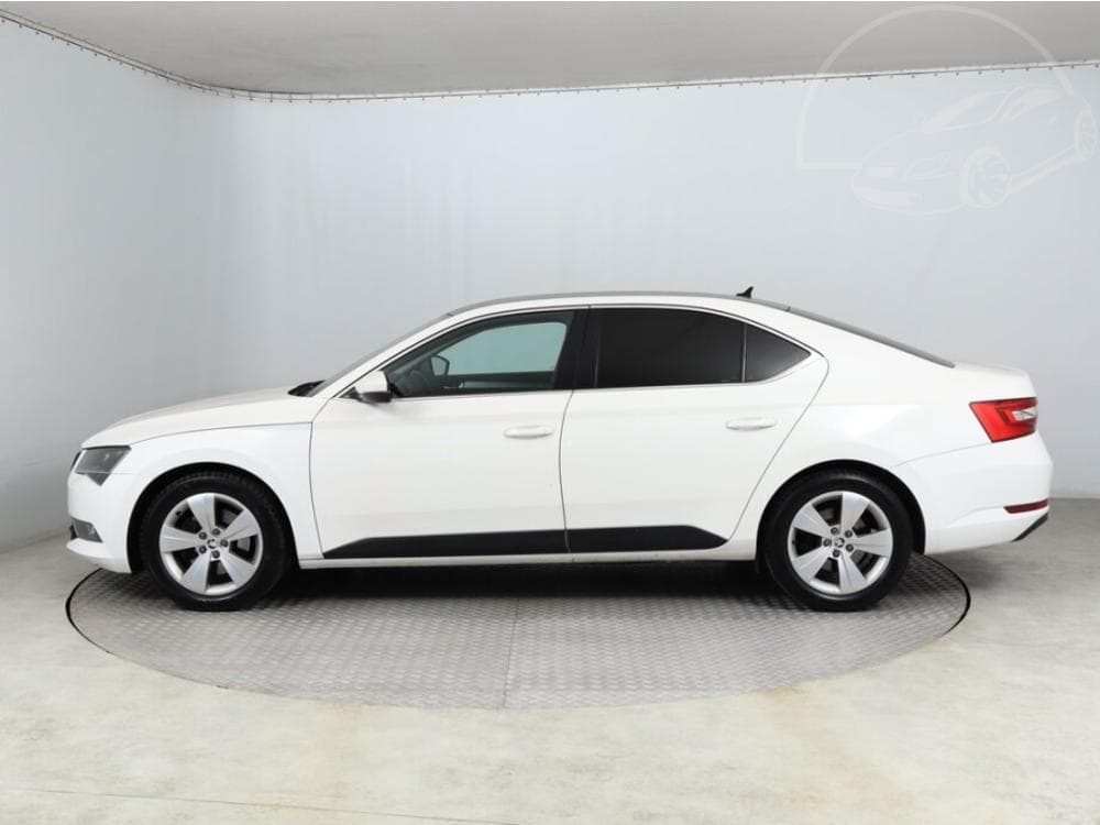 2018 Škoda SUPERB - 5