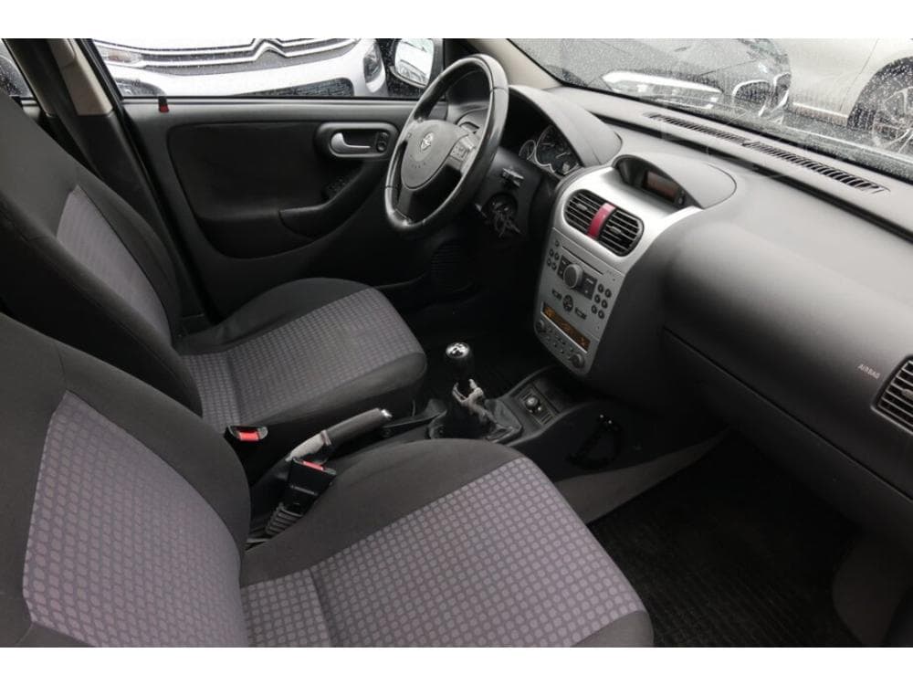 2005 Opel Corsa - 13