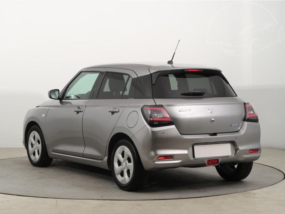 2025 Suzuki SWIFT - 7
