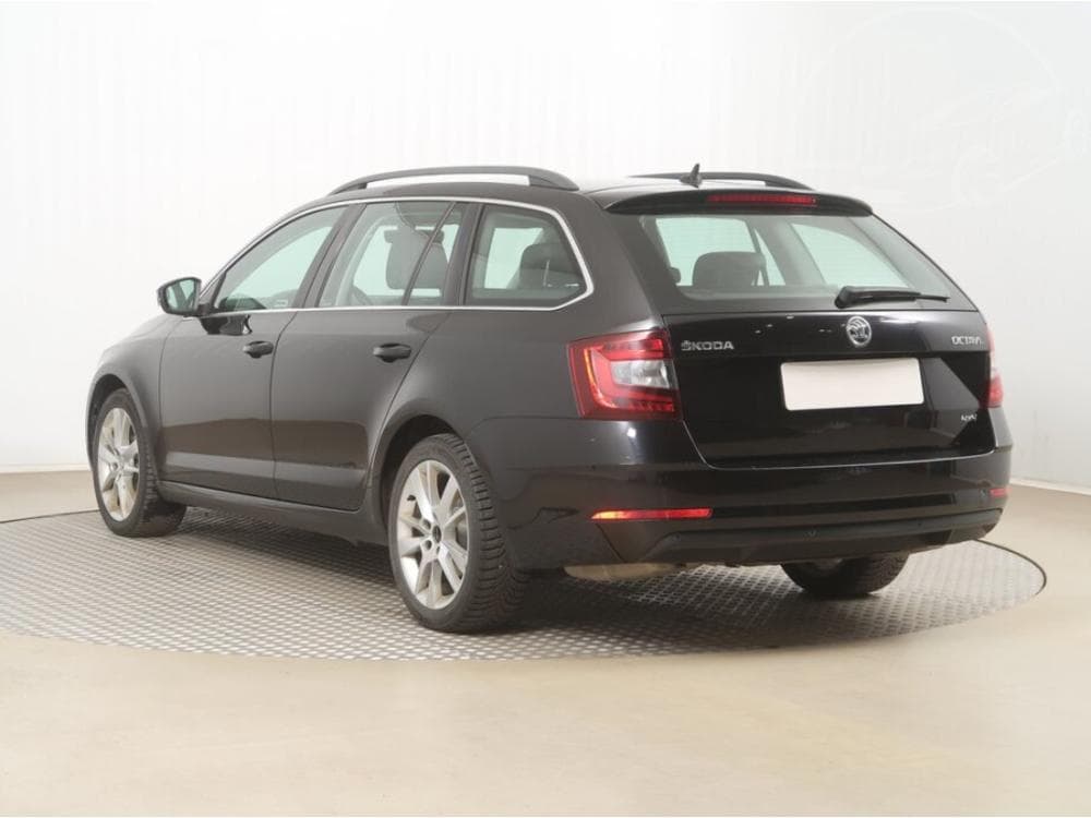 2019 Škoda OCTAVIA - 10