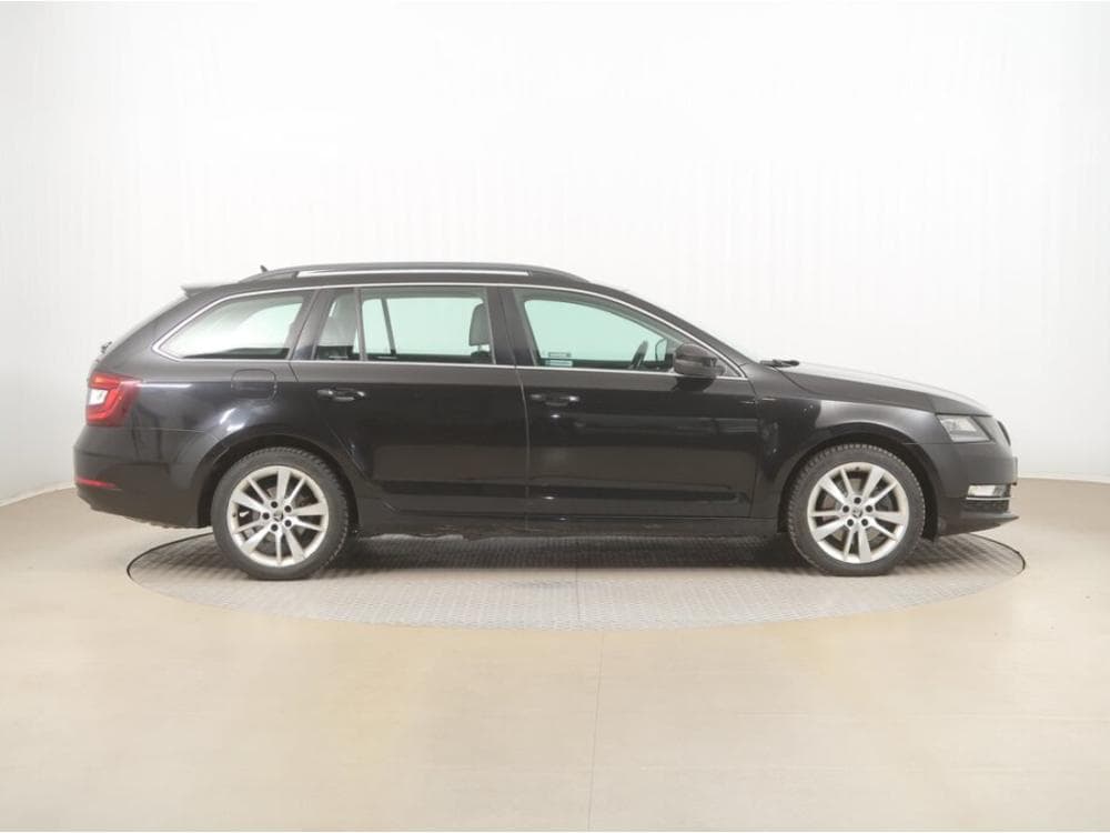 2019 Škoda OCTAVIA - 16
