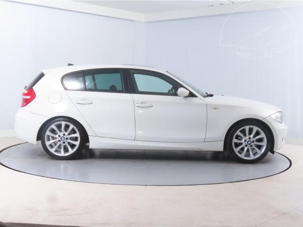 2009 BMW 1-SERIES - 21