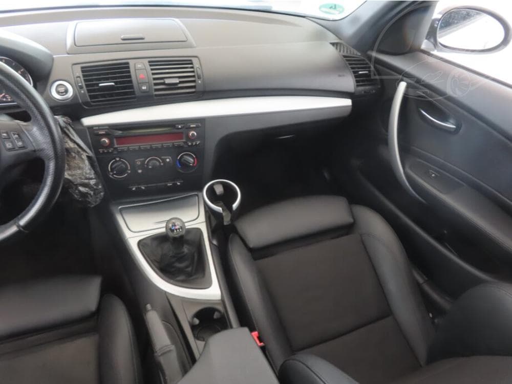 2009 BMW 1-SERIES - 29