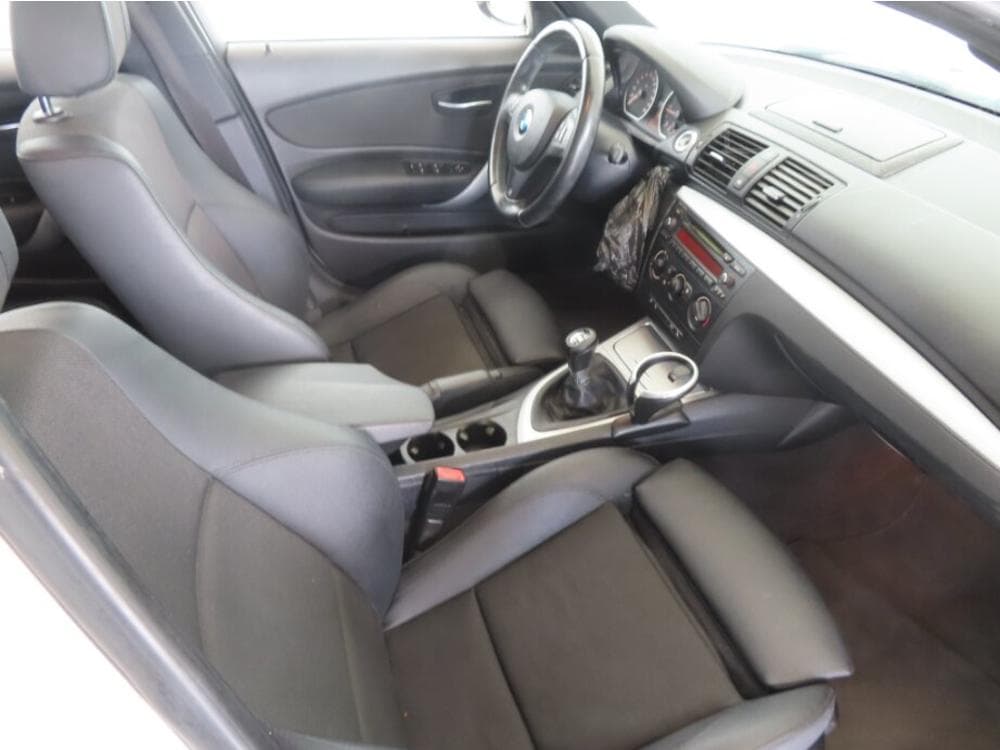 2009 BMW 1-SERIES - 33