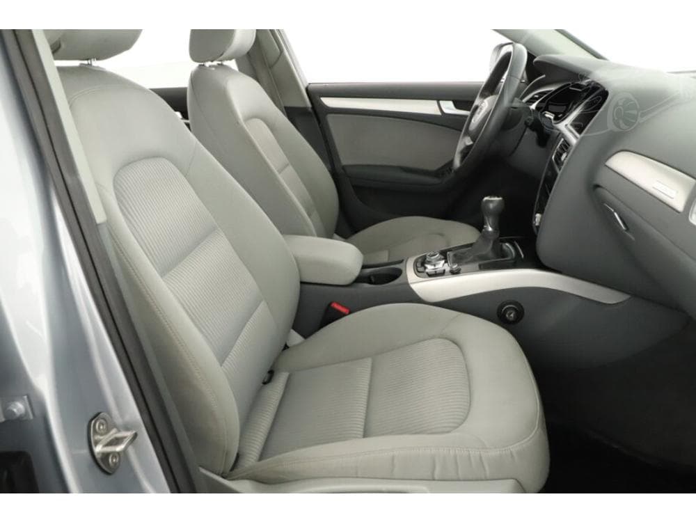 2015 Audi A4 - 7