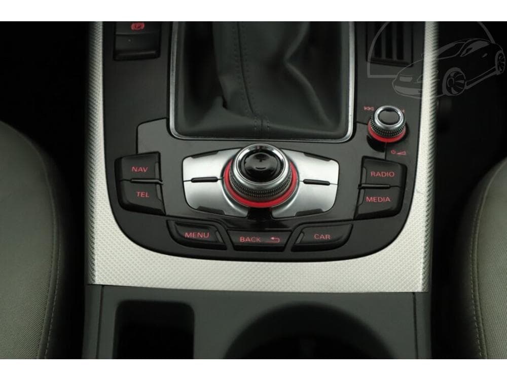 2015 Audi A4 - 13