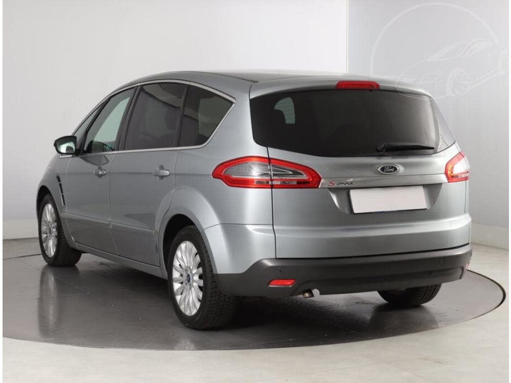 2012 Ford S-MAX - 13