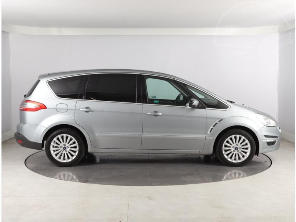 2012 Ford S-MAX - 21
