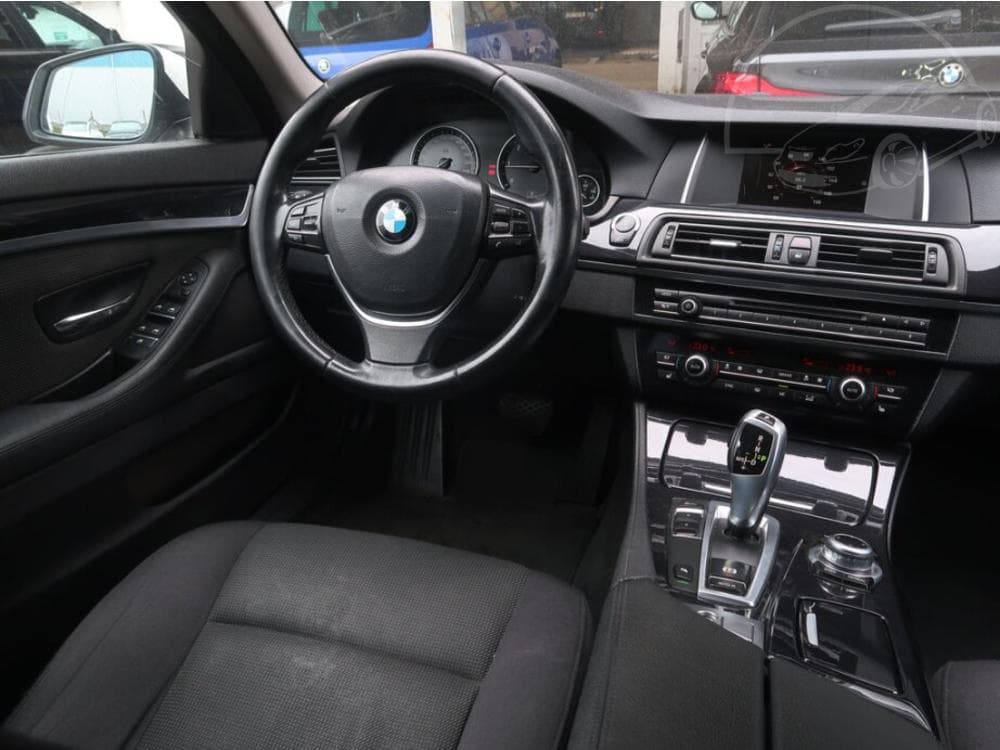 2015 BMW 5-SERIES - 7