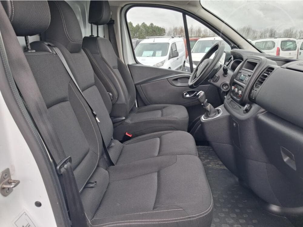 2020 Renault TRAFIC - 19