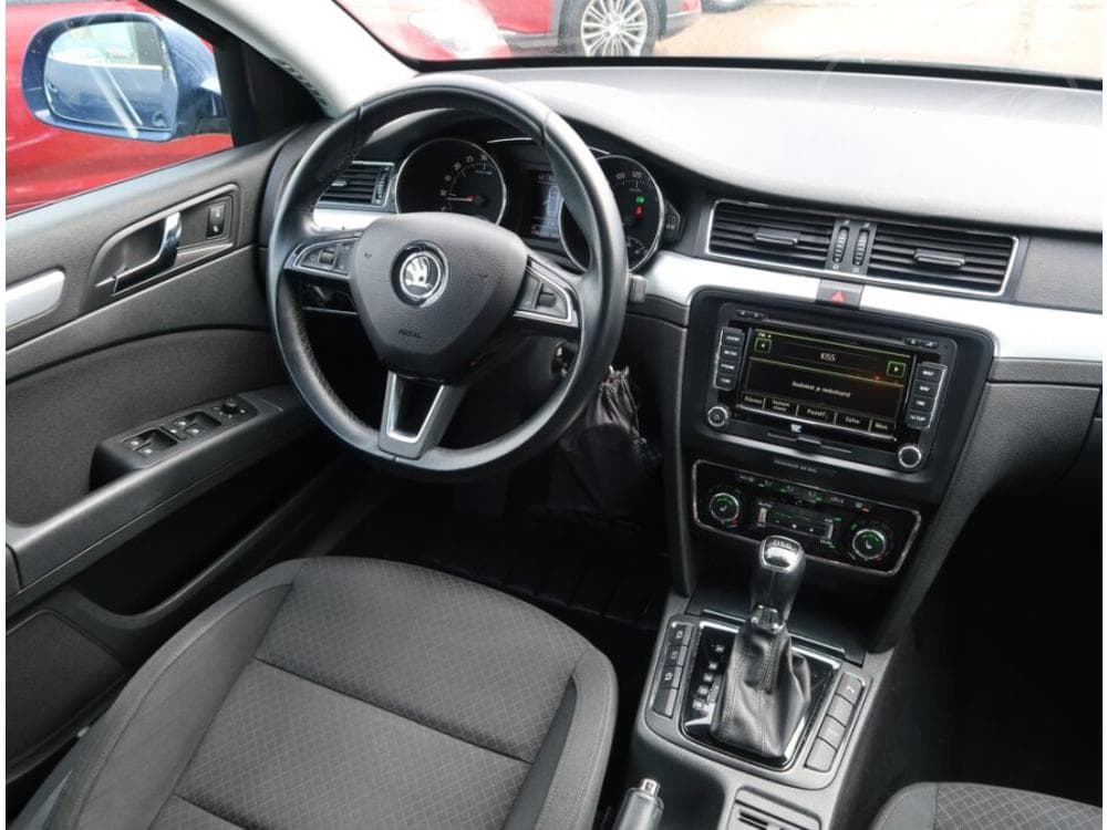 2014 Škoda SUPERB - 25
