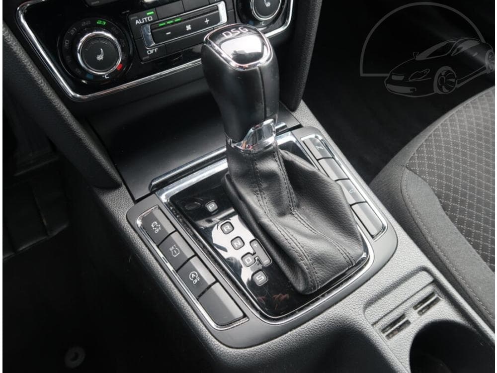 2014 Škoda SUPERB - 49