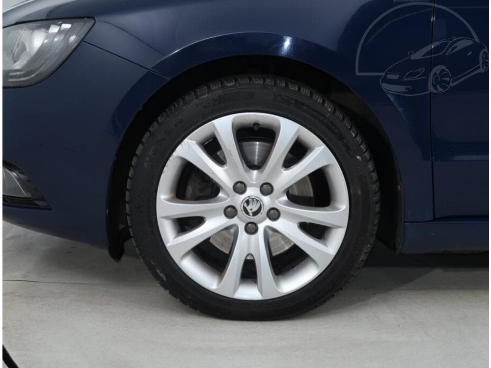 2014 Škoda SUPERB - 57