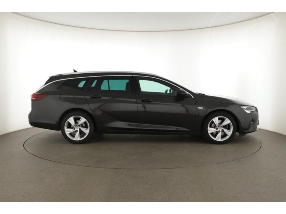2021 Opel INSIGNIA - 21