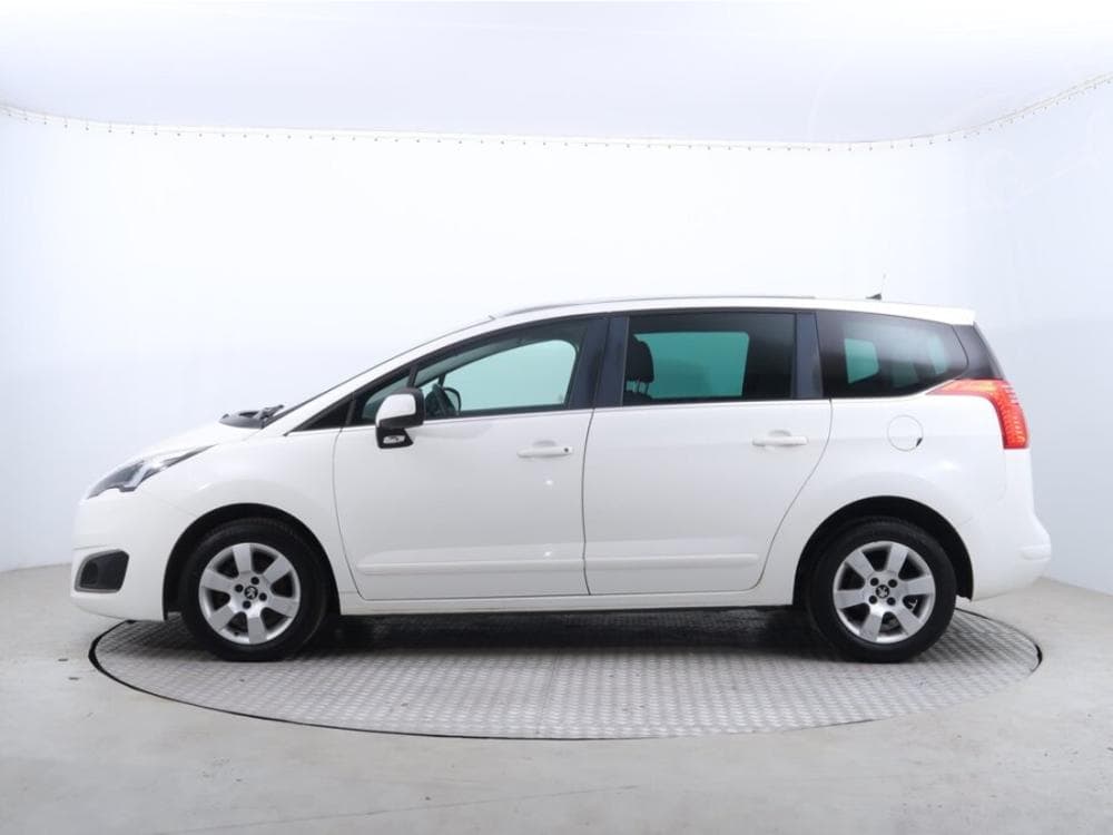 2014 Peugeot 5008 - 9