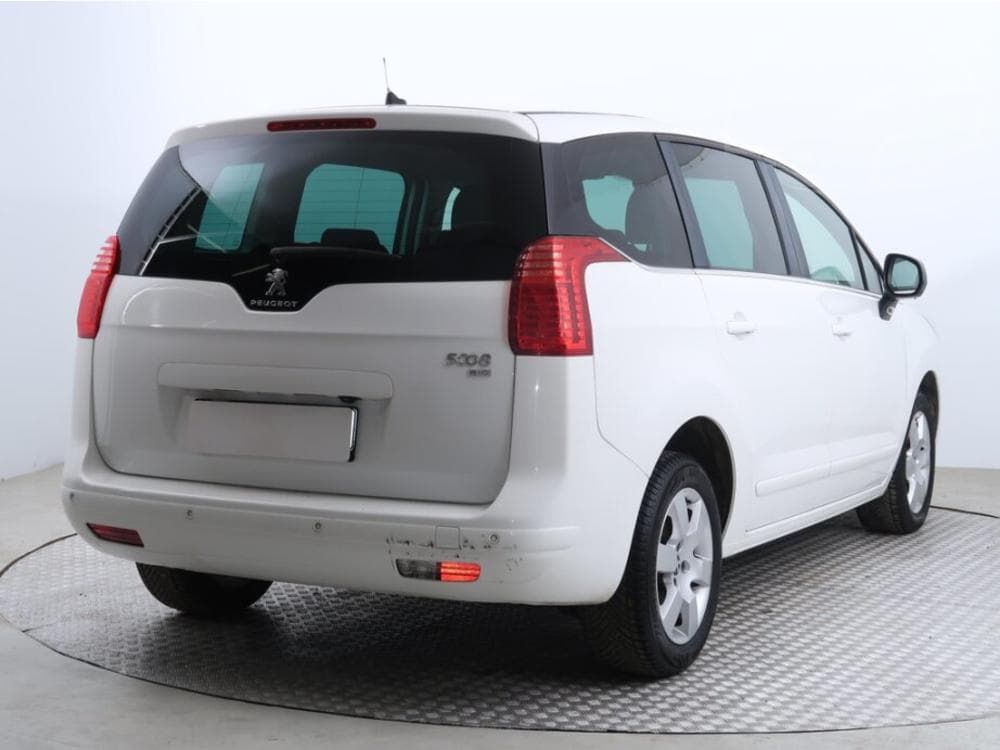 2014 Peugeot 5008 - 17
