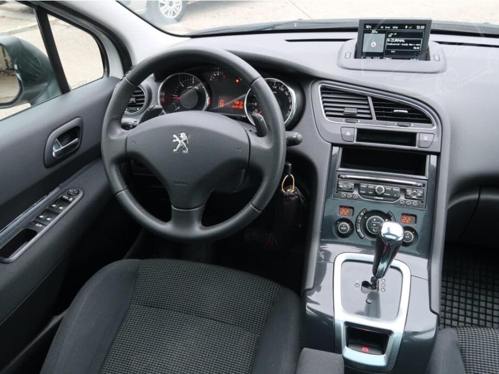2014 Peugeot 5008 - 25