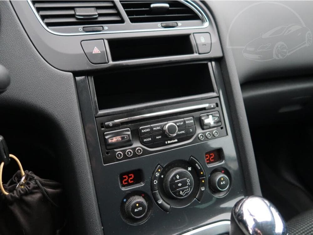 2014 Peugeot 5008 - 45
