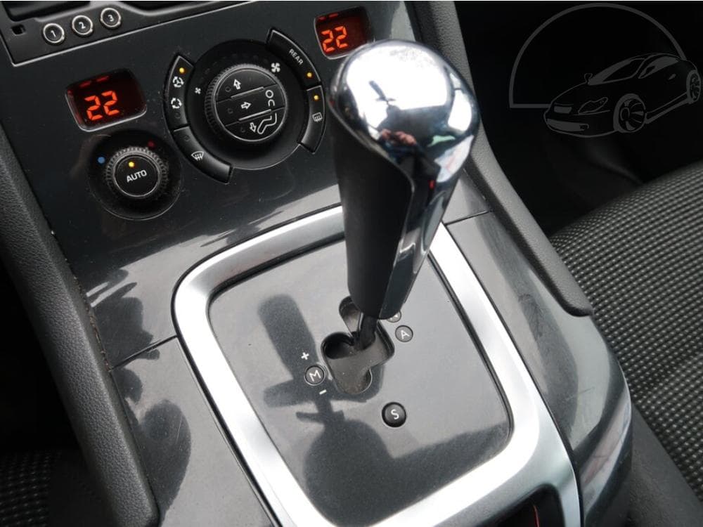 2014 Peugeot 5008 - 49