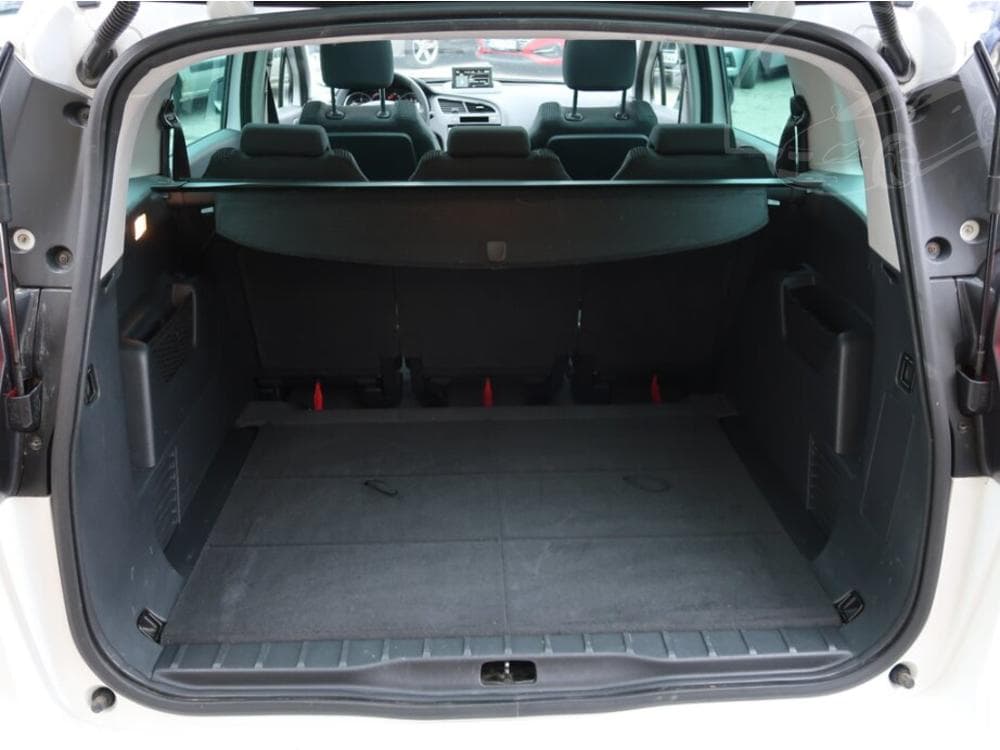 2014 Peugeot 5008 - 53