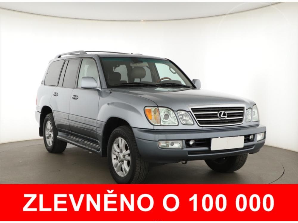 2004 Lexus LX