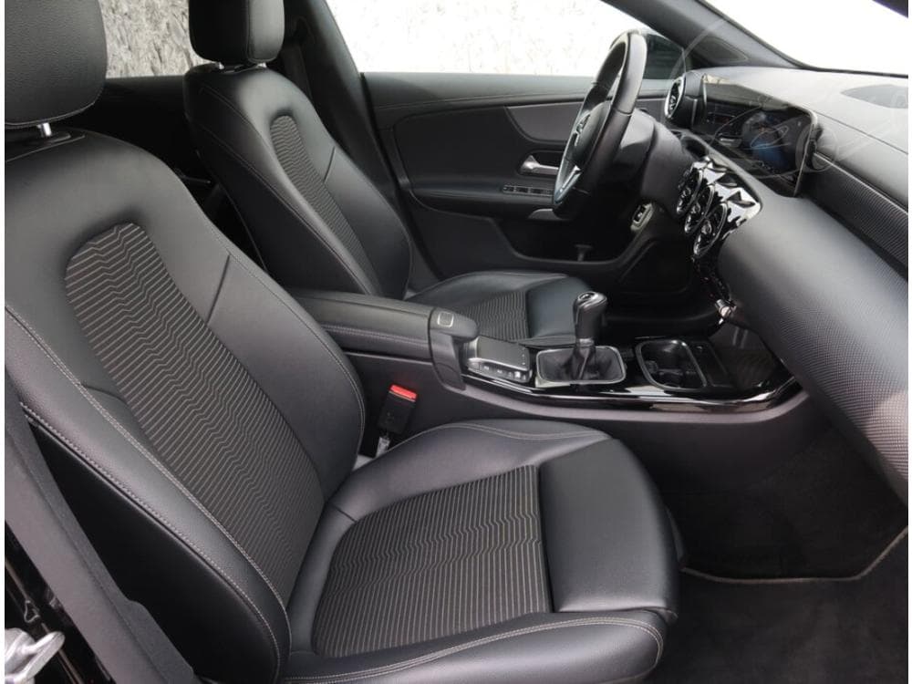 2021 Mercedes-Benz CLA - 9