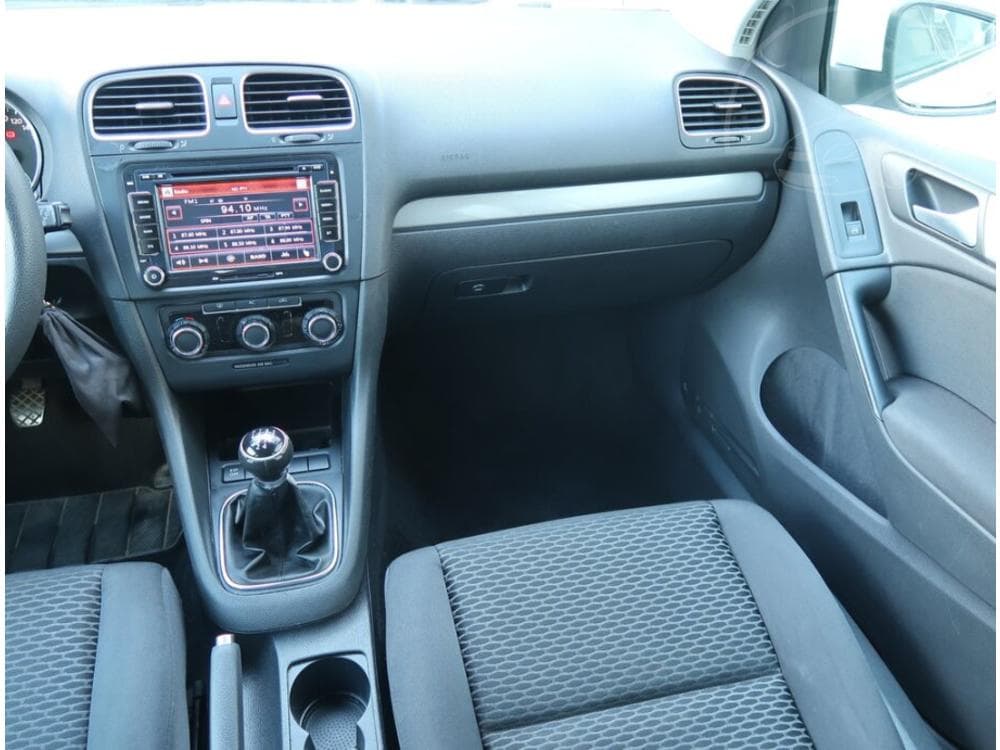2009 Volkswagen GOLF - 8