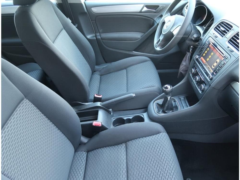 2009 Volkswagen GOLF - 9