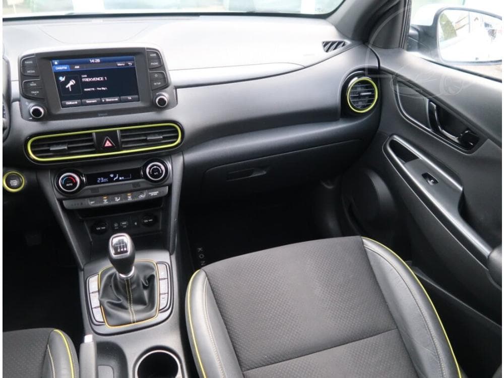 2018 Hyundai KONA - 22