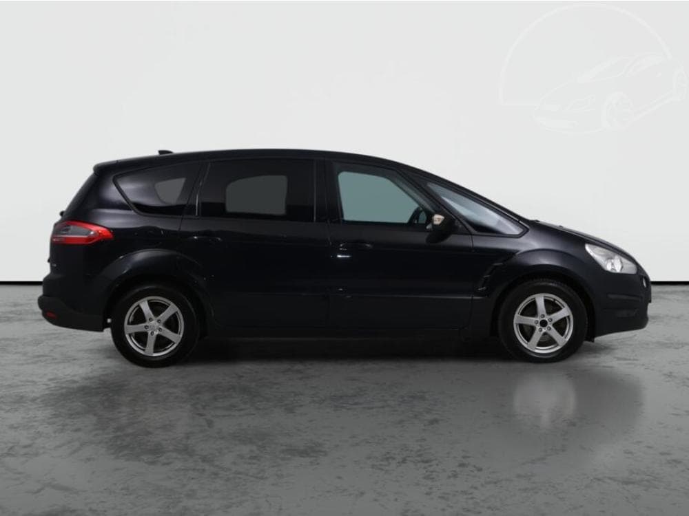 2010 Ford S-MAX - 16